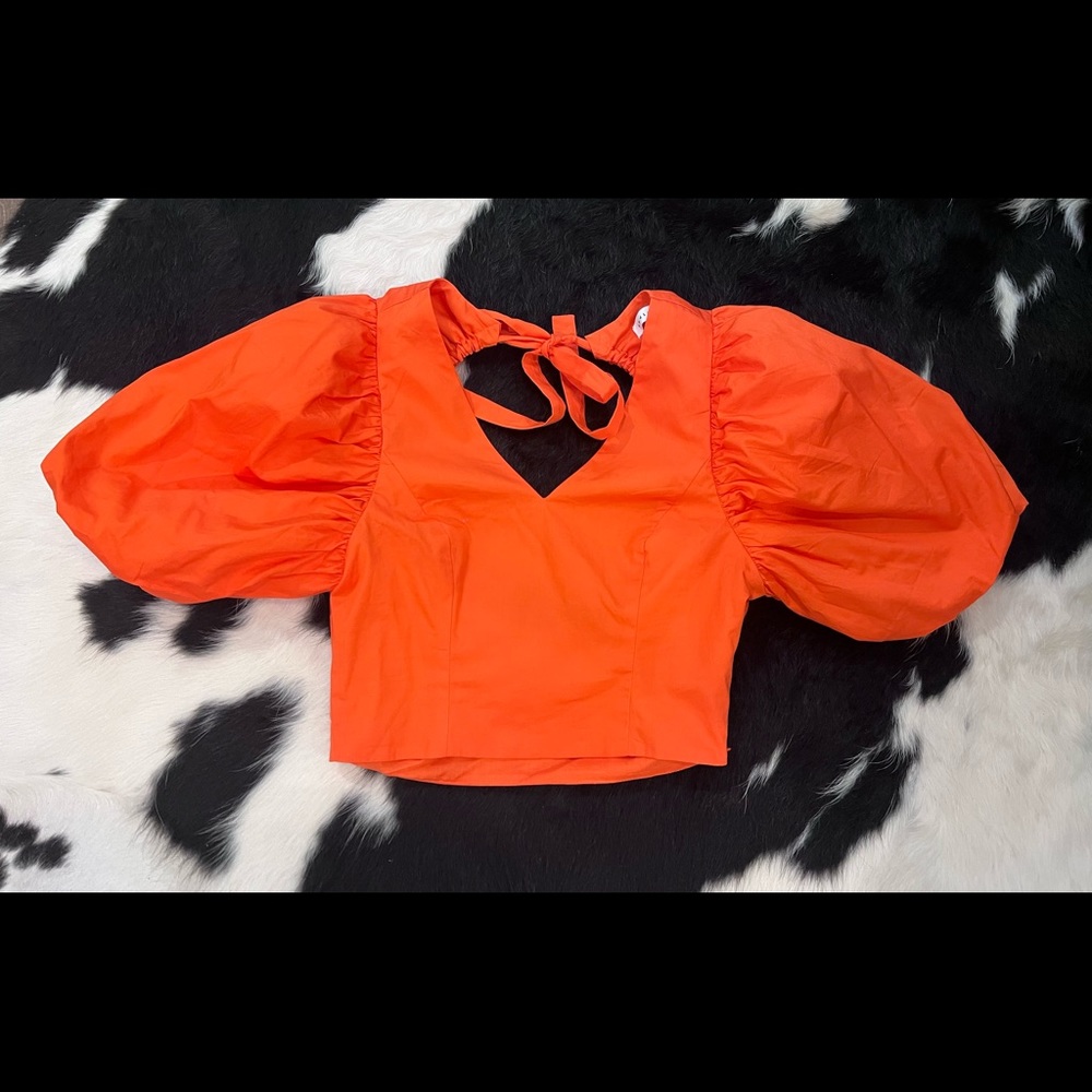 Orange puff sleeve crop top